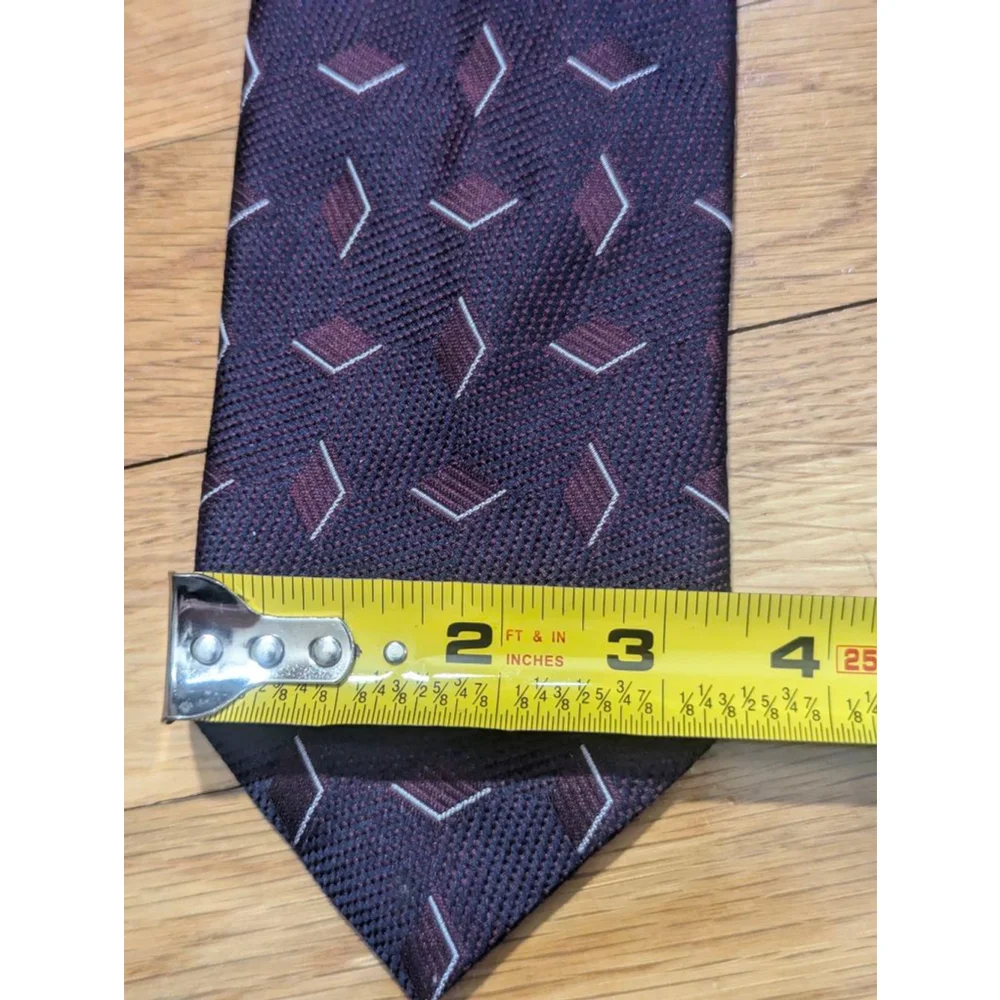 Barneys New York Navy Burgundy Geometric Silk Tie